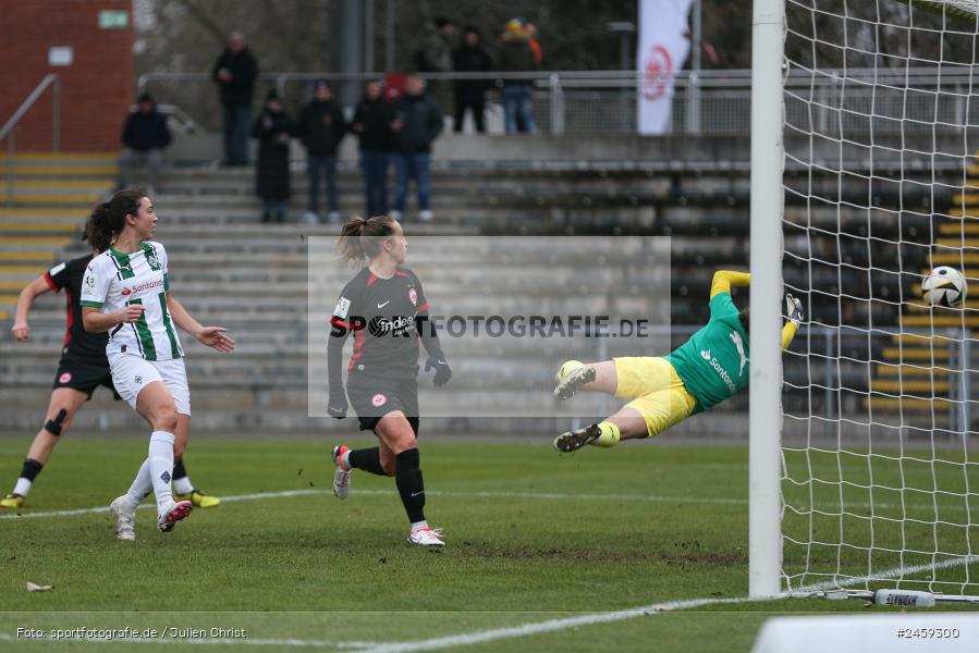 sport, action, Stadion am Brentanobad, SGE, Fussball, Frankfurt, Eintracht Frankfurt II, DFB, Borussia Mönchengladbach, BMG, 2. Frauen-Bundesliga, 15.12.2024 - Bild-ID: 2459300 sport, action, Stadion am Brentanobad, SGE, Fussball, Frankfurt, Eintracht Frankfurt II, DFB, Borussia Mönchengladbach, BMG, 2. Frauen-Bundesliga, 15.12.2024 - Bild-ID: 2459300