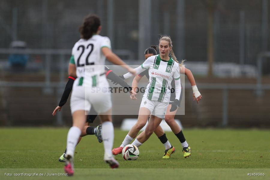 sport, action, Stadion am Brentanobad, SGE, Fussball, Frankfurt, Eintracht Frankfurt II, DFB, Borussia Mönchengladbach, BMG, 2. Frauen-Bundesliga, 15.12.2024 - Bild-ID: 2459386 sport, action, Stadion am Brentanobad, SGE, Fussball, Frankfurt, Eintracht Frankfurt II, DFB, Borussia Mönchengladbach, BMG, 2. Frauen-Bundesliga, 15.12.2024 - Bild-ID: 2459386