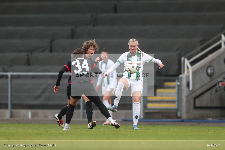 sport, action, Stadion am Brentanobad, SGE, Fussball, Frankfurt, Eintracht Frankfurt II, DFB, Borussia Mönchengladbach, BMG, 2. Frauen-Bundesliga, 15.12.2024 - Bild-ID: 2459411 sport, action, Stadion am Brentanobad, SGE, Fussball, Frankfurt, Eintracht Frankfurt II, DFB, Borussia Mönchengladbach, BMG, 2. Frauen-Bundesliga, 15.12.2024 - Bild-ID: 2459411