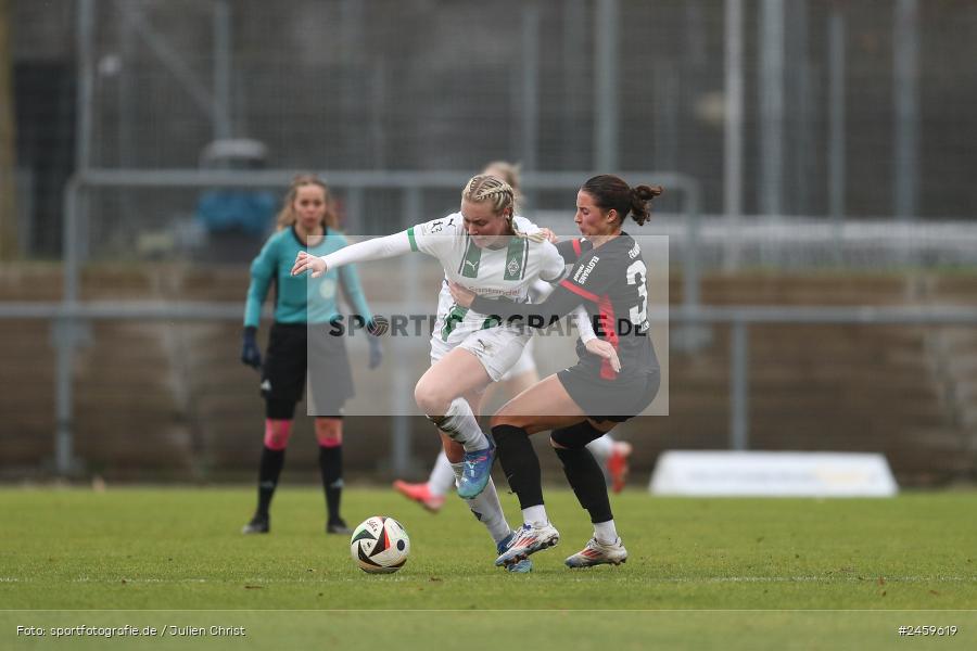 sport, action, Stadion am Brentanobad, SGE, Fussball, Frankfurt, Eintracht Frankfurt II, DFB, Borussia Mönchengladbach, BMG, 2. Frauen-Bundesliga, 15.12.2024 - Bild-ID: 2459619