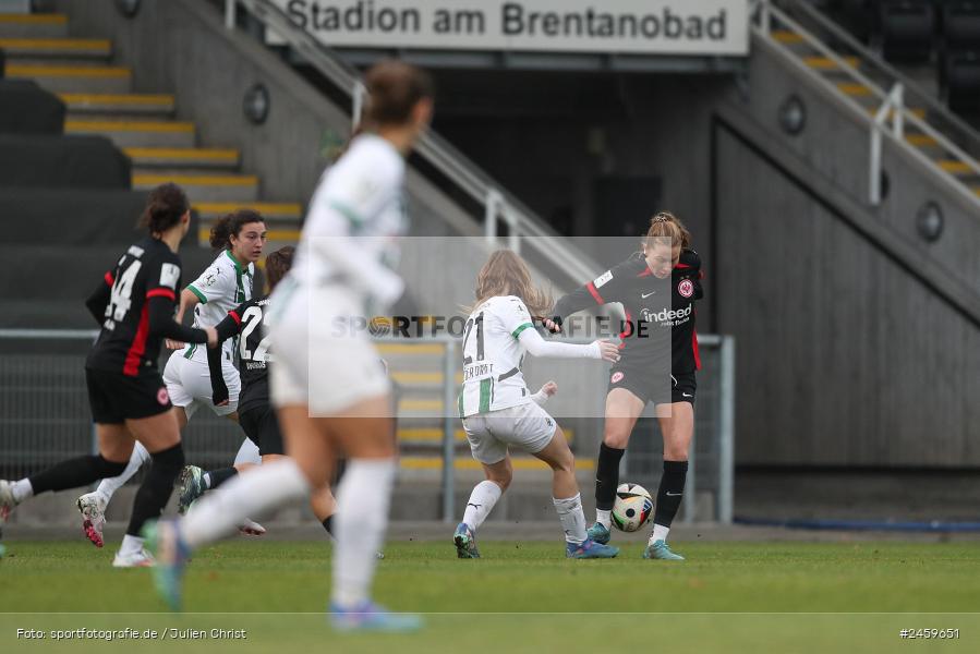 sport, action, Stadion am Brentanobad, SGE, Fussball, Frankfurt, Eintracht Frankfurt II, DFB, Borussia Mönchengladbach, BMG, 2. Frauen-Bundesliga, 15.12.2024 - Bild-ID: 2459651