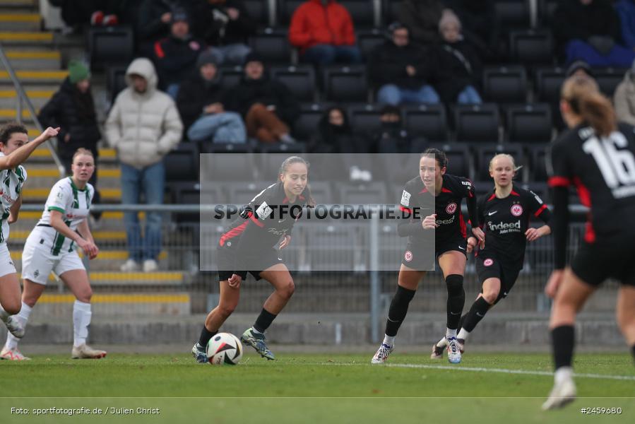 sport, action, Stadion am Brentanobad, SGE, Fussball, Frankfurt, Eintracht Frankfurt II, DFB, Borussia Mönchengladbach, BMG, 2. Frauen-Bundesliga, 15.12.2024 - Bild-ID: 2459680