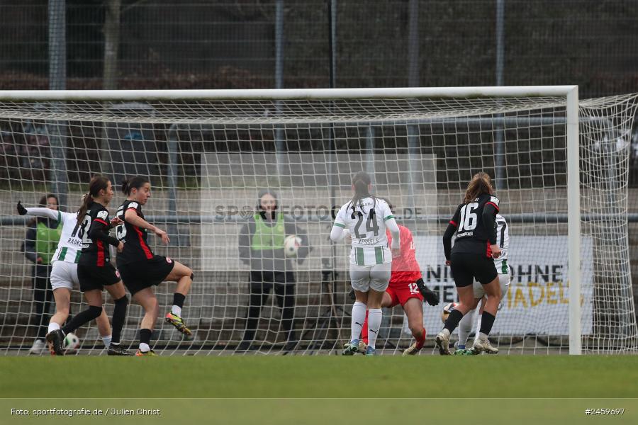 sport, action, Stadion am Brentanobad, SGE, Fussball, Frankfurt, Eintracht Frankfurt II, DFB, Borussia Mönchengladbach, BMG, 2. Frauen-Bundesliga, 15.12.2024 - Bild-ID: 2459697