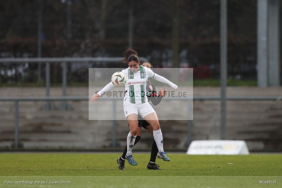 sport, action, Stadion am Brentanobad, SGE, Fussball, Frankfurt, Eintracht Frankfurt II, DFB, Borussia Mönchengladbach, BMG, 2. Frauen-Bundesliga, 15.12.2024 - Bild-ID: 2459761