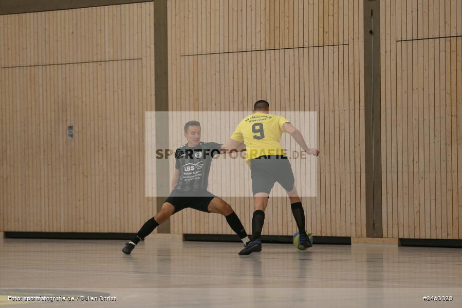 sport, action, TuS Frammersbach, Sinngrundhalle, SG Laudenbach-Himmelstadt, Hallenfussball, Fussball, Burgsinn, BFV, 27.12.2024, 27. Hagemann Midnight-Event 2024 - Bild-ID: 2460020