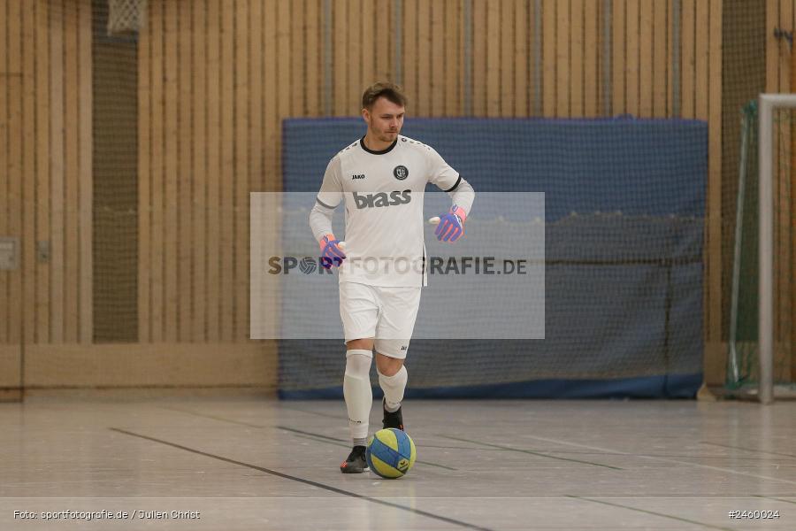 sport, action, TuS Frammersbach, Sinngrundhalle, SG Laudenbach-Himmelstadt, Hallenfussball, Fussball, Burgsinn, BFV, 27.12.2024, 27. Hagemann Midnight-Event 2024 - Bild-ID: 2460024