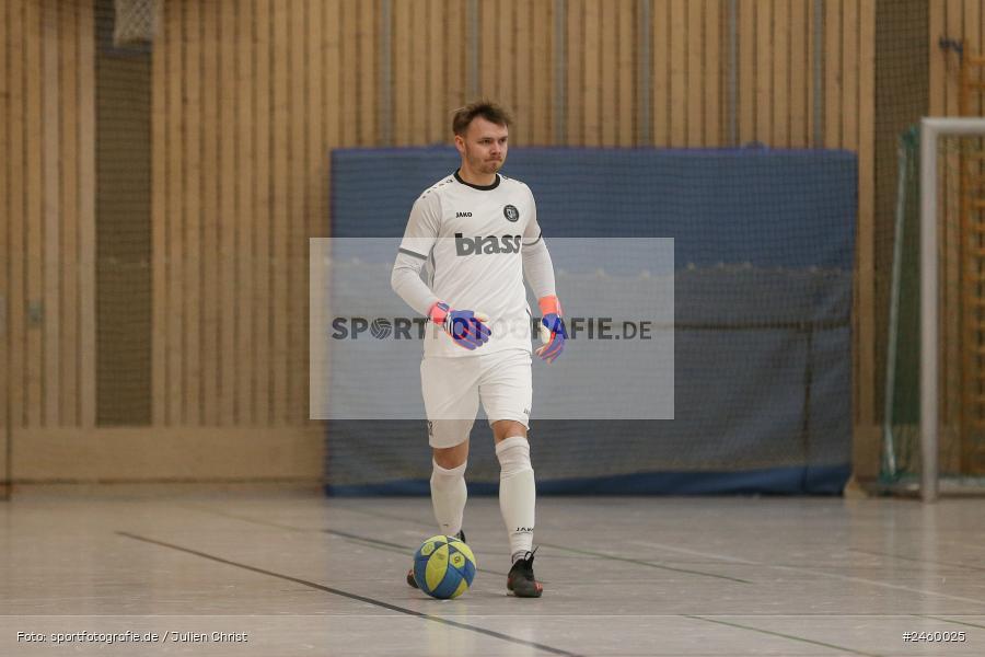 sport, action, TuS Frammersbach, Sinngrundhalle, SG Laudenbach-Himmelstadt, Hallenfussball, Fussball, Burgsinn, BFV, 27.12.2024, 27. Hagemann Midnight-Event 2024 - Bild-ID: 2460025