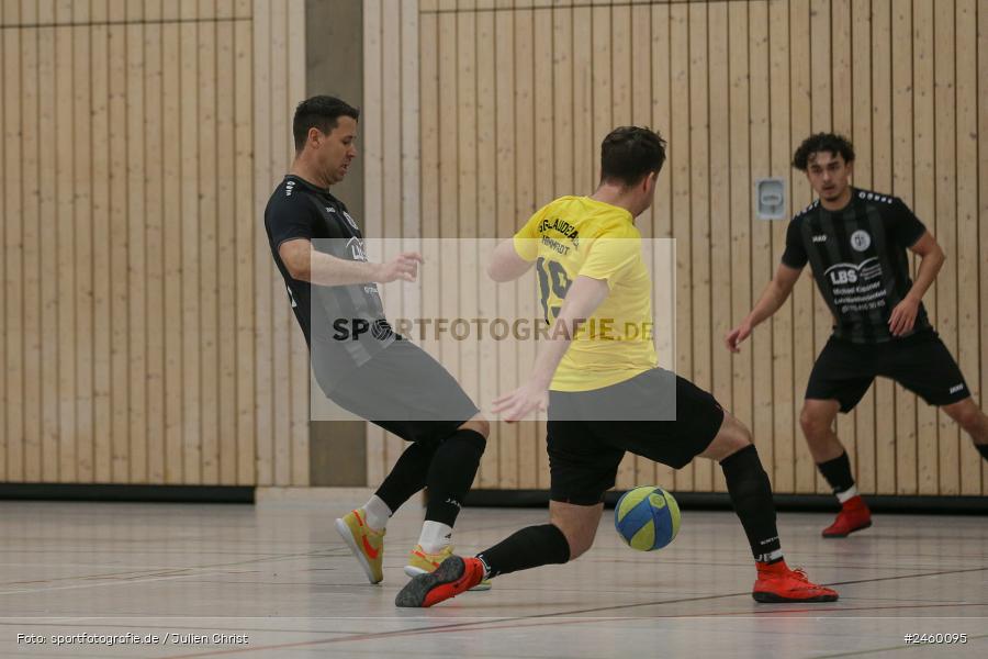 sport, action, TuS Frammersbach, Sinngrundhalle, SG Laudenbach-Himmelstadt, Hallenfussball, Fussball, Burgsinn, BFV, 27.12.2024, 27. Hagemann Midnight-Event 2024 - Bild-ID: 2460095