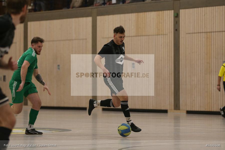 sport, action, Sinngrundhalle, SV-DJK Wombach, Hallenfussball, Fussball, FV Karlstadt, Burgsinn, BFV, 27.12.2024, 27. Hagemann Midnight-Event 2024 - Bild-ID: 2460308