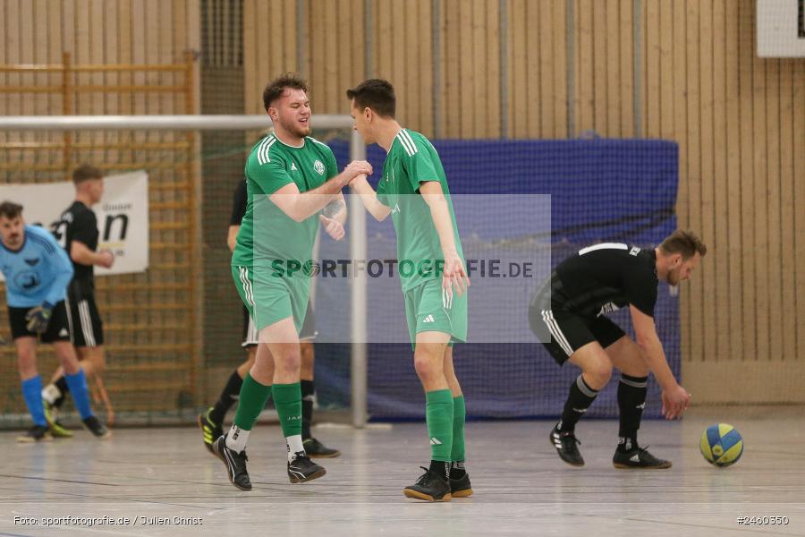 sport, action, Sinngrundhalle, SV-DJK Wombach, Hallenfussball, Fussball, FV Karlstadt, Burgsinn, BFV, 27.12.2024, 27. Hagemann Midnight-Event 2024 - Bild-ID: 2460350