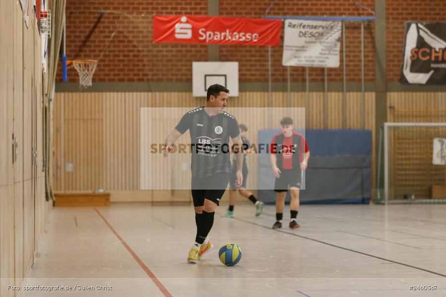 sport, action, TuS Frammersbach, Sinngrundhalle, SG Burgsinn, Hallenfussball, Fussball, Burgsinn, BFV, 27.12.2024, 27. Hagemann Midnight-Event 2024 - Bild-ID: 2460367