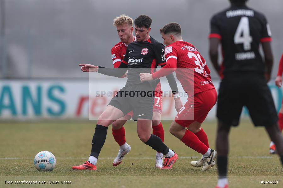 sport, action, SGE, Regionalliga Südwest, Regionalliga Bayern, Regional-FS, Fussball, FWK, FC Würzburger Kickers, Eintracht Frankfurt U21, Dreieich-Sprendlingen, BFV, Ahorn Camp Sportpark, 07.02.2025 - Bild-ID: 2464221 sport, action, SGE, Regionalliga Südwest, Regionalliga Bayern, Regional-FS, Fussball, FWK, FC Würzburger Kickers, Eintracht Frankfurt U21, Dreieich-Sprendlingen, BFV, Ahorn Camp Sportpark, 07.02.2025 - Bild-ID: 2464221