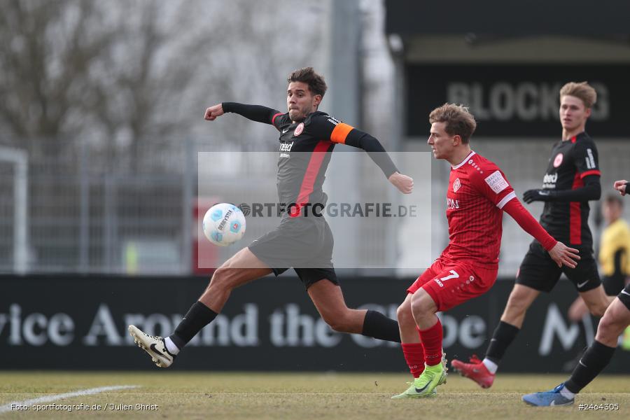 sport, action, SGE, Regionalliga Südwest, Regionalliga Bayern, Regional-FS, Fussball, FWK, FC Würzburger Kickers, Eintracht Frankfurt U21, Dreieich-Sprendlingen, BFV, Ahorn Camp Sportpark, 07.02.2025 - Bild-ID: 2464305 sport, action, SGE, Regionalliga Südwest, Regionalliga Bayern, Regional-FS, Fussball, FWK, FC Würzburger Kickers, Eintracht Frankfurt U21, Dreieich-Sprendlingen, BFV, Ahorn Camp Sportpark, 07.02.2025 - Bild-ID: 2464305