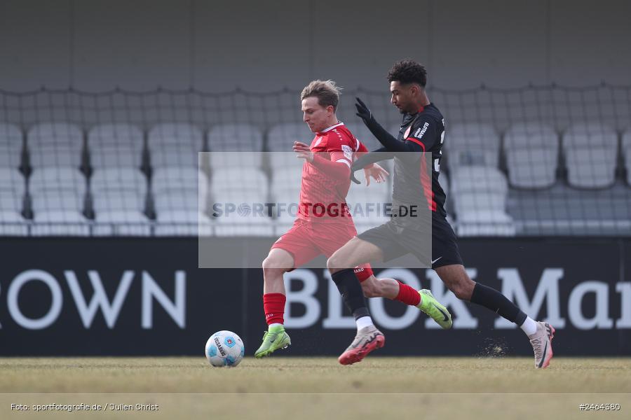 sport, action, SGE, Regionalliga Südwest, Regionalliga Bayern, Regional-FS, Fussball, FWK, FC Würzburger Kickers, Eintracht Frankfurt U21, Dreieich-Sprendlingen, BFV, Ahorn Camp Sportpark, 07.02.2025 - Bild-ID: 2464380 sport, action, SGE, Regionalliga Südwest, Regionalliga Bayern, Regional-FS, Fussball, FWK, FC Würzburger Kickers, Eintracht Frankfurt U21, Dreieich-Sprendlingen, BFV, Ahorn Camp Sportpark, 07.02.2025 - Bild-ID: 2464380