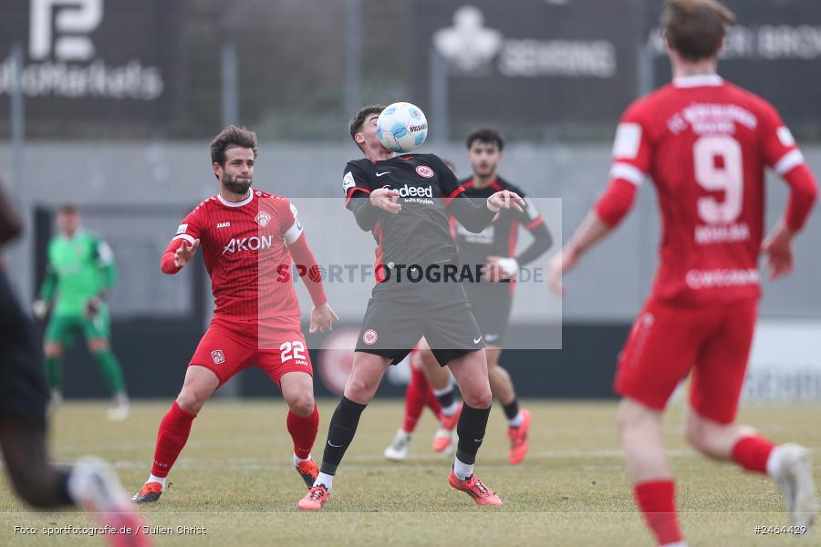 sport, action, SGE, Regionalliga Südwest, Regionalliga Bayern, Regional-FS, Fussball, FWK, FC Würzburger Kickers, Eintracht Frankfurt U21, Dreieich-Sprendlingen, BFV, Ahorn Camp Sportpark, 07.02.2025 - Bild-ID: 2464429 sport, action, SGE, Regionalliga Südwest, Regionalliga Bayern, Regional-FS, Fussball, FWK, FC Würzburger Kickers, Eintracht Frankfurt U21, Dreieich-Sprendlingen, BFV, Ahorn Camp Sportpark, 07.02.2025 - Bild-ID: 2464429