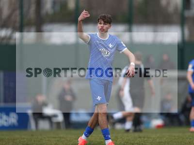 Fotos von FC Bayern Alzenau - SV Darmstadt 98 U21 auf sportfotografie.de