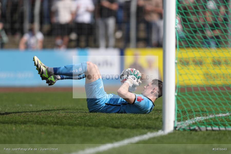 sport, action, SpVgg Ansbach, Schweinfurt, Sachs-Stadion, Regionalliga Bayern, Fussball, BFV, 28. Spieltag, 1. FC Schweinfurt 1905, 05.04.2025 - Bild-ID: 2476643
