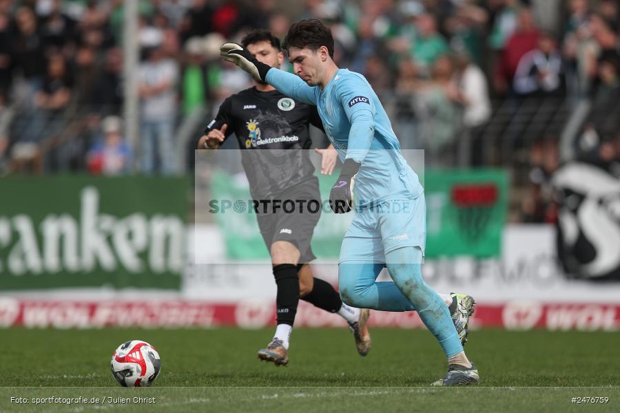 sport, action, SpVgg Ansbach, Schweinfurt, Sachs-Stadion, Regionalliga Bayern, Fussball, BFV, 28. Spieltag, 1. FC Schweinfurt 1905, 05.04.2025 - Bild-ID: 2476759