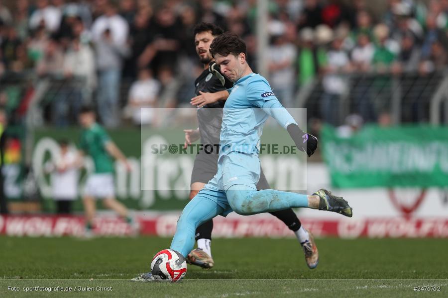 sport, action, SpVgg Ansbach, Schweinfurt, Sachs-Stadion, Regionalliga Bayern, Fussball, BFV, 28. Spieltag, 1. FC Schweinfurt 1905, 05.04.2025 - Bild-ID: 2476762