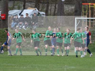 Fotos von FFC Adelsberg-Karsbach - SB DJK Würzburg auf sportfotografie.de