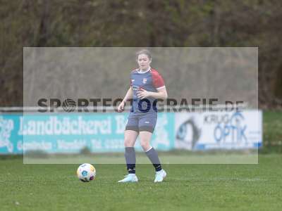 Fotos von FFC Adelsberg-Karsbach - SB DJK Würzburg auf sportfotografie.de