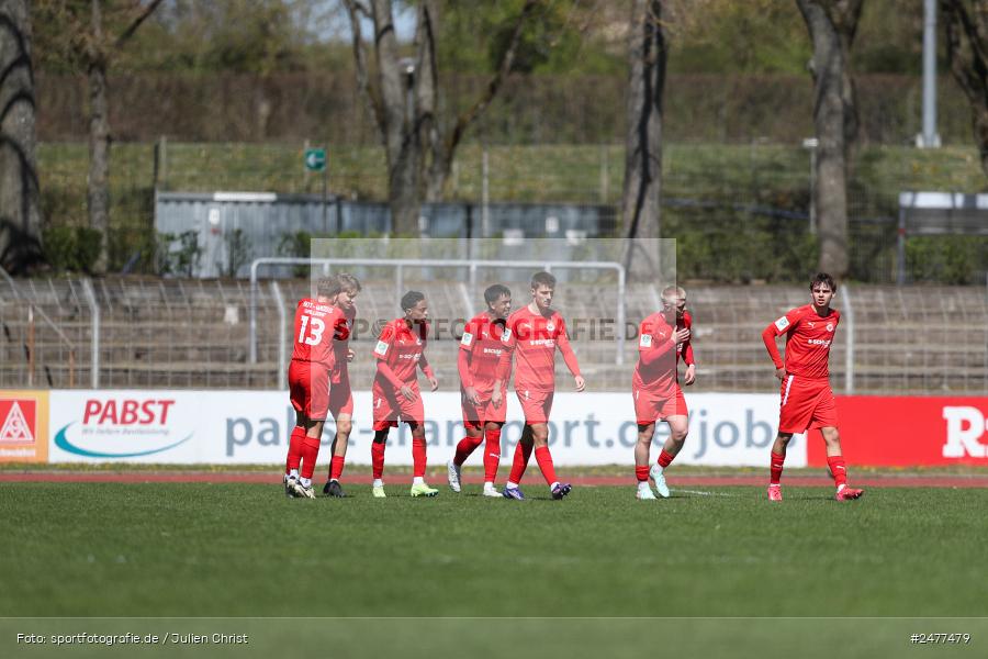 sport, action, Schweinfurt, Sachs Stadion, SV Rot-Weiss Walldorf, RWW, Hauptrunde Liga B Gruppe C, Fussball, FCS, DFB Nachwuchsliga, DFB, 9. Spieltag, 1. FC Schweinfurt 1905, 06.04.2025 - Bild-ID: 2477479