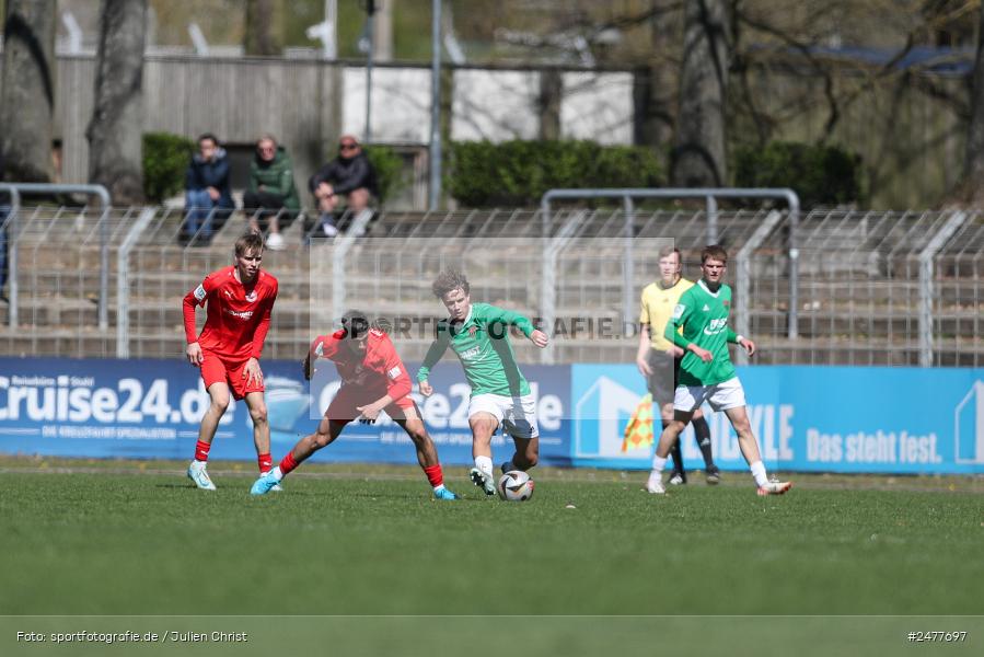 sport, action, Schweinfurt, Sachs Stadion, SV Rot-Weiss Walldorf, RWW, Hauptrunde Liga B Gruppe C, Fussball, FCS, DFB Nachwuchsliga, DFB, 9. Spieltag, 1. FC Schweinfurt 1905, 06.04.2025 - Bild-ID: 2477697