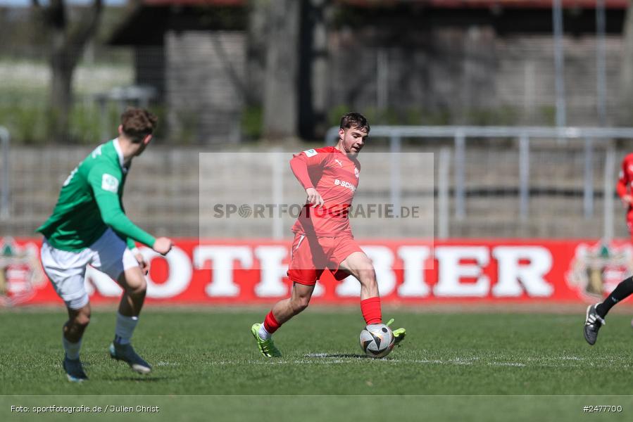 sport, action, Schweinfurt, Sachs Stadion, SV Rot-Weiss Walldorf, RWW, Hauptrunde Liga B Gruppe C, Fussball, FCS, DFB Nachwuchsliga, DFB, 9. Spieltag, 1. FC Schweinfurt 1905, 06.04.2025 - Bild-ID: 2477700