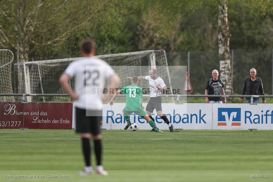 Fundamentum Sportpark, Karlburg, 16.04.2025, sport, action, BFV, Fussball, 25. Spieltag, Kreisliga Würzburg Gr. 2, FVT, TSV, FV Thüngersheim, TSV Karlburg II - Bild-ID: 2478723
