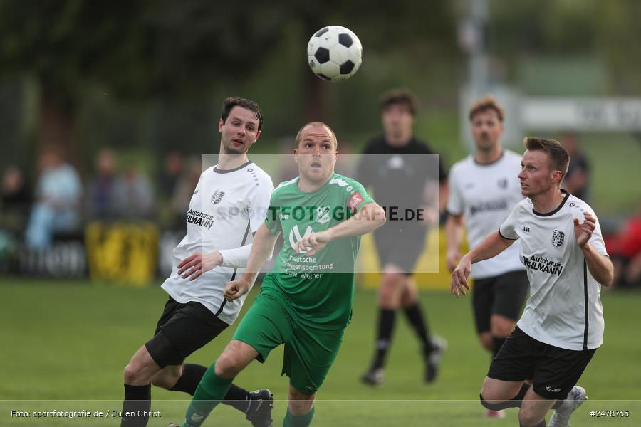 Fundamentum Sportpark, Karlburg, 16.04.2025, sport, action, BFV, Fussball, 25. Spieltag, Kreisliga Würzburg Gr. 2, FVT, TSV, FV Thüngersheim, TSV Karlburg II - Bild-ID: 2478765