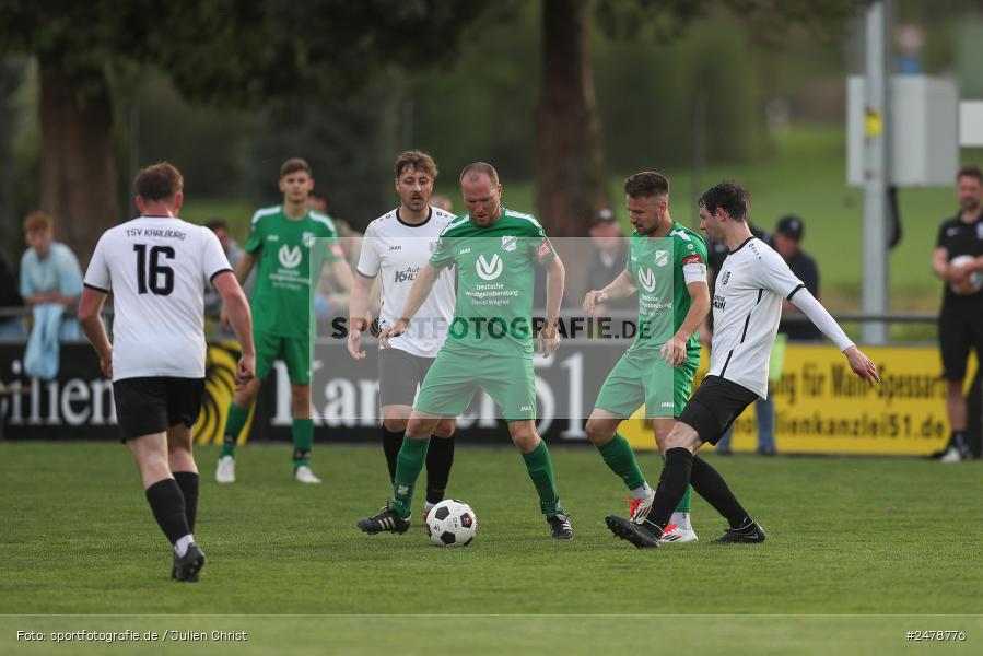 Fundamentum Sportpark, Karlburg, 16.04.2025, sport, action, BFV, Fussball, 25. Spieltag, Kreisliga Würzburg Gr. 2, FVT, TSV, FV Thüngersheim, TSV Karlburg II - Bild-ID: 2478776