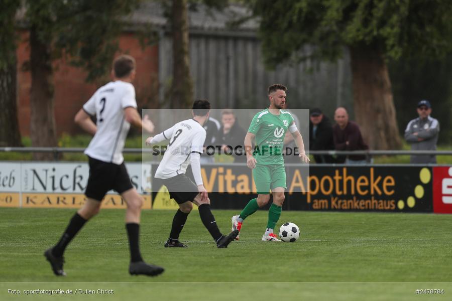 Fundamentum Sportpark, Karlburg, 16.04.2025, sport, action, BFV, Fussball, 25. Spieltag, Kreisliga Würzburg Gr. 2, FVT, TSV, FV Thüngersheim, TSV Karlburg II - Bild-ID: 2478784
