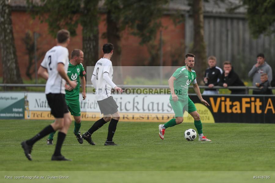 Fundamentum Sportpark, Karlburg, 16.04.2025, sport, action, BFV, Fussball, 25. Spieltag, Kreisliga Würzburg Gr. 2, FVT, TSV, FV Thüngersheim, TSV Karlburg II - Bild-ID: 2478785