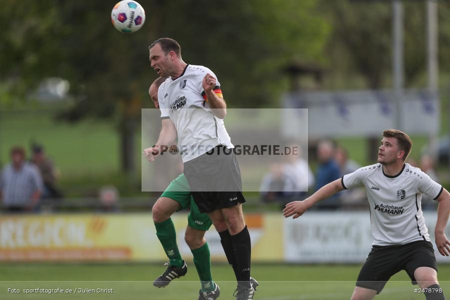 Fundamentum Sportpark, Karlburg, 16.04.2025, sport, action, BFV, Fussball, 25. Spieltag, Kreisliga Würzburg Gr. 2, FVT, TSV, FV Thüngersheim, TSV Karlburg II - Bild-ID: 2478798