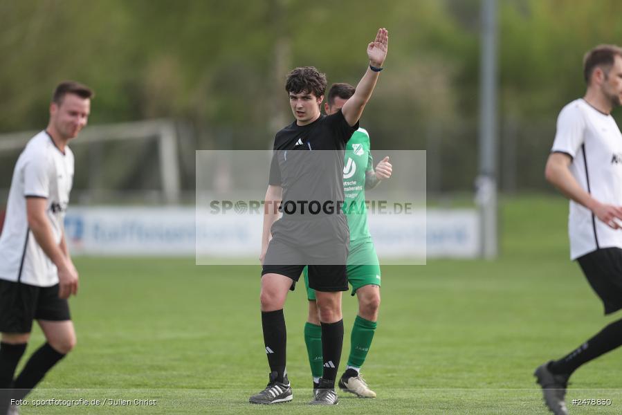 Fundamentum Sportpark, Karlburg, 16.04.2025, sport, action, BFV, Fussball, 25. Spieltag, Kreisliga Würzburg Gr. 2, FVT, TSV, FV Thüngersheim, TSV Karlburg II - Bild-ID: 2478830