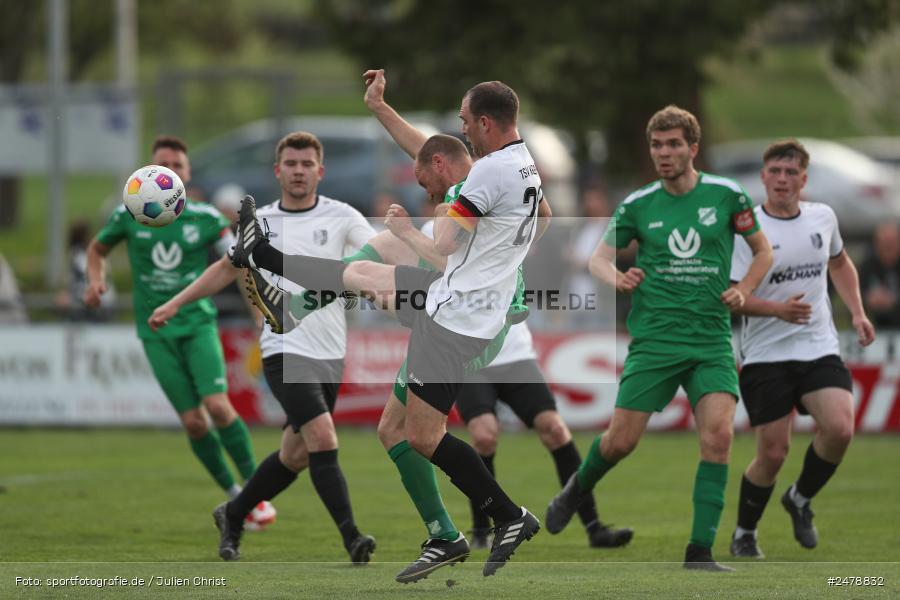 Fundamentum Sportpark, Karlburg, 16.04.2025, sport, action, BFV, Fussball, 25. Spieltag, Kreisliga Würzburg Gr. 2, FVT, TSV, FV Thüngersheim, TSV Karlburg II - Bild-ID: 2478832