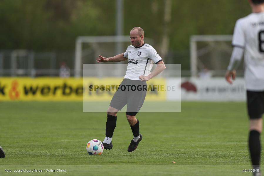 Fundamentum Sportpark, Karlburg, 16.04.2025, sport, action, BFV, Fussball, 25. Spieltag, Kreisliga Würzburg Gr. 2, FVT, TSV, FV Thüngersheim, TSV Karlburg II - Bild-ID: 2478848