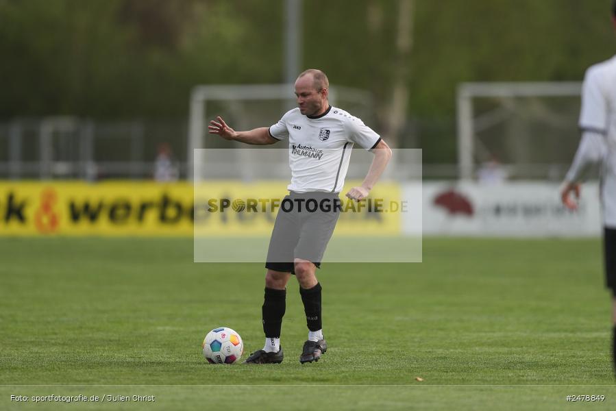 Fundamentum Sportpark, Karlburg, 16.04.2025, sport, action, BFV, Fussball, 25. Spieltag, Kreisliga Würzburg Gr. 2, FVT, TSV, FV Thüngersheim, TSV Karlburg II - Bild-ID: 2478849