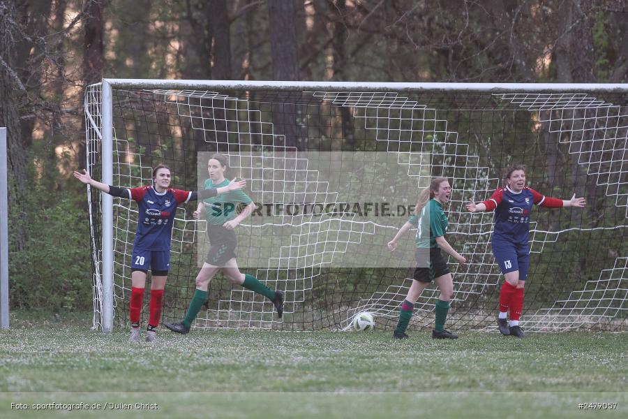 Sportgelände am Uhlberg, Karsbach, 16.04.2025, sport, action, BFV, Frauen Bezirksoberliga, Fussball, 16. Spieltag, SVV, FFC, SV 1928 Veitshöchheim, FFC Adelsberg-Karsbach - Bild-ID: 2479057