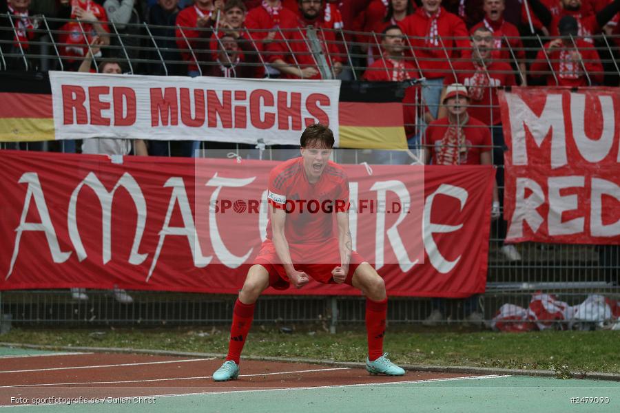 Sachs-Stadion, Schweinfurt, 17.04.2025, sport, action, BFV, Regionalliga Bayern, Fussball, 29. Spieltag, FCB, FCS, FC Bayern München II, 1. FC Schweinfurt 1905 - Bild-ID: 2479090
