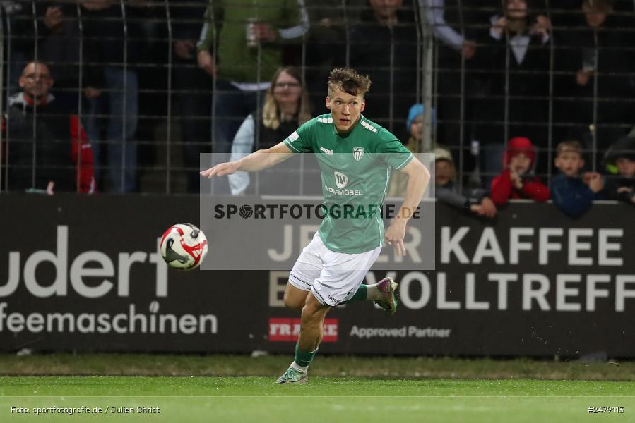 Sachs-Stadion, Schweinfurt, 17.04.2025, sport, action, BFV, Regionalliga Bayern, Fussball, 29. Spieltag, FCB, FCS, FC Bayern München II, 1. FC Schweinfurt 1905 - Bild-ID: 2479113