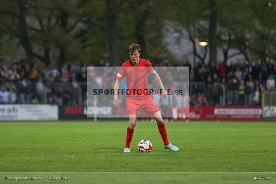 sport, action, Schweinfurt, Sachs-Stadion, Regionalliga Bayern, Fussball, FCS, FCB, FC Bayern München II, BFV, 29. Spieltag, 17.04.2025, 1. FC Schweinfurt 1905 - Bild-ID: 2479262