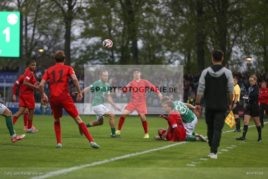 sport, action, Schweinfurt, Sachs-Stadion, Regionalliga Bayern, Fussball, FCS, FCB, FC Bayern München II, BFV, 29. Spieltag, 17.04.2025, 1. FC Schweinfurt 1905 - Bild-ID: 2479264