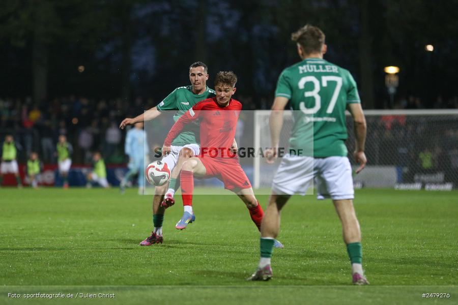sport, action, Schweinfurt, Sachs-Stadion, Regionalliga Bayern, Fussball, FCS, FCB, FC Bayern München II, BFV, 29. Spieltag, 17.04.2025, 1. FC Schweinfurt 1905 - Bild-ID: 2479276