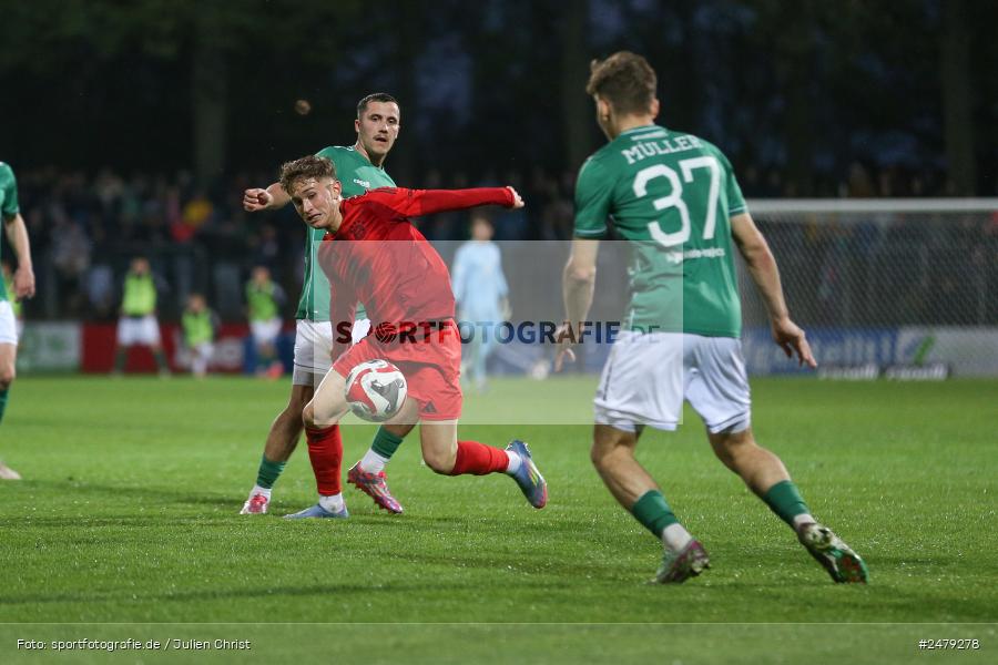 sport, action, Schweinfurt, Sachs-Stadion, Regionalliga Bayern, Fussball, FCS, FCB, FC Bayern München II, BFV, 29. Spieltag, 17.04.2025, 1. FC Schweinfurt 1905 - Bild-ID: 2479278