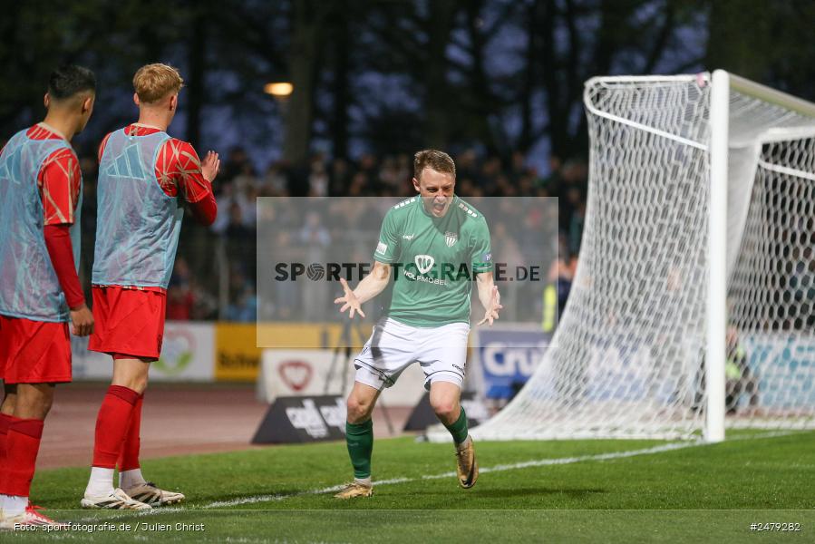 sport, action, Schweinfurt, Sachs-Stadion, Regionalliga Bayern, Fussball, FCS, FCB, FC Bayern München II, BFV, 29. Spieltag, 17.04.2025, 1. FC Schweinfurt 1905 - Bild-ID: 2479282