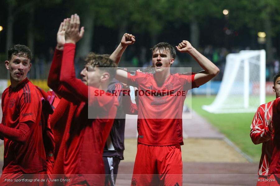sport, action, Schweinfurt, Sachs-Stadion, Regionalliga Bayern, Fussball, FCS, FCB, FC Bayern München II, BFV, 29. Spieltag, 17.04.2025, 1. FC Schweinfurt 1905 - Bild-ID: 2479294