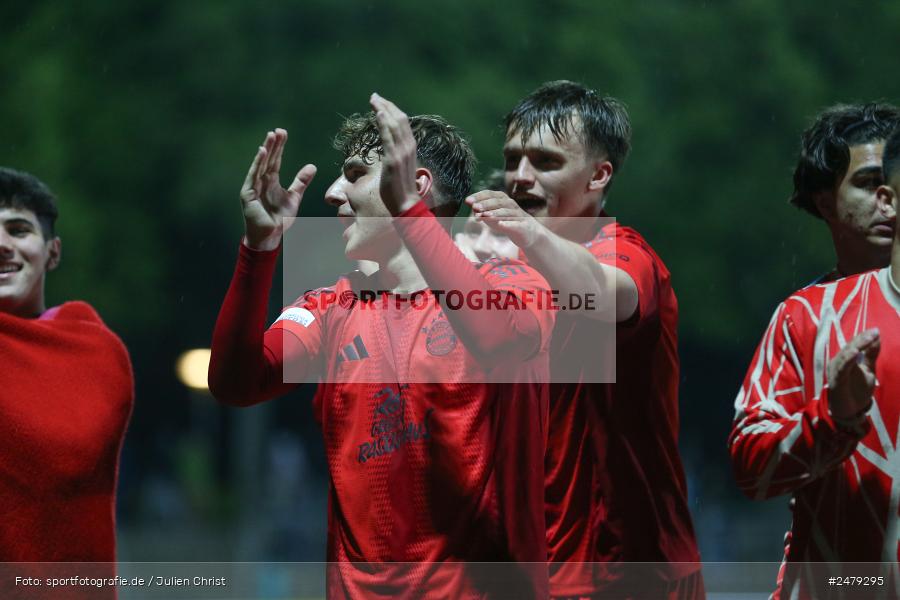sport, action, Schweinfurt, Sachs-Stadion, Regionalliga Bayern, Fussball, FCS, FCB, FC Bayern München II, BFV, 29. Spieltag, 17.04.2025, 1. FC Schweinfurt 1905 - Bild-ID: 2479295