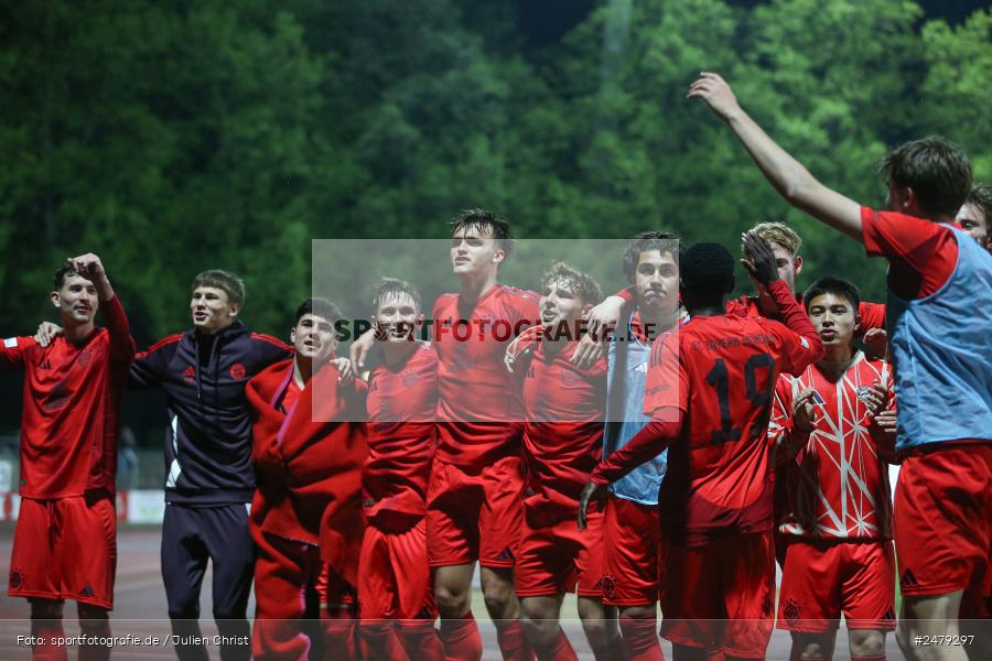 sport, action, Schweinfurt, Sachs-Stadion, Regionalliga Bayern, Fussball, FCS, FCB, FC Bayern München II, BFV, 29. Spieltag, 17.04.2025, 1. FC Schweinfurt 1905 - Bild-ID: 2479297