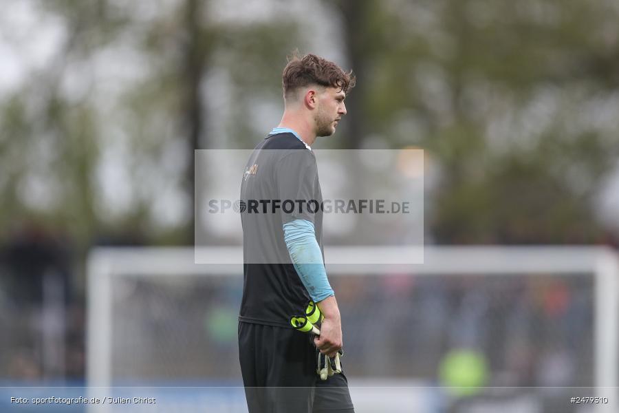 sport, action, Schweinfurt, Sachs-Stadion, Regionalliga Bayern, Fussball, FCS, FCB, FC Bayern München II, BFV, 29. Spieltag, 17.04.2025, 1. FC Schweinfurt 1905 - Bild-ID: 2479310